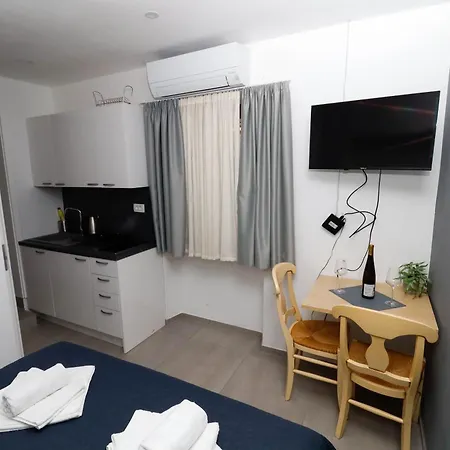 شقة Amb Apartmaji *