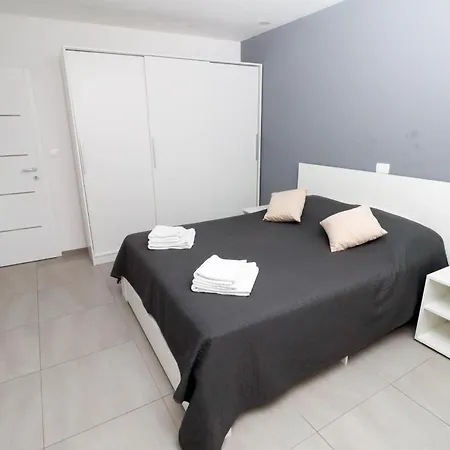 Amb Apartmaji Spodnje Skofije