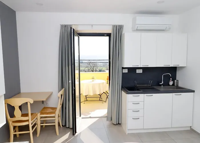 Amb Apartmaji Spodnje Skofije